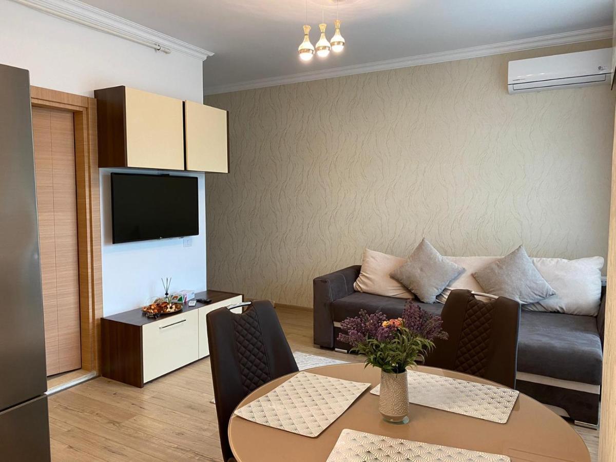 Sensation Solid Apartment